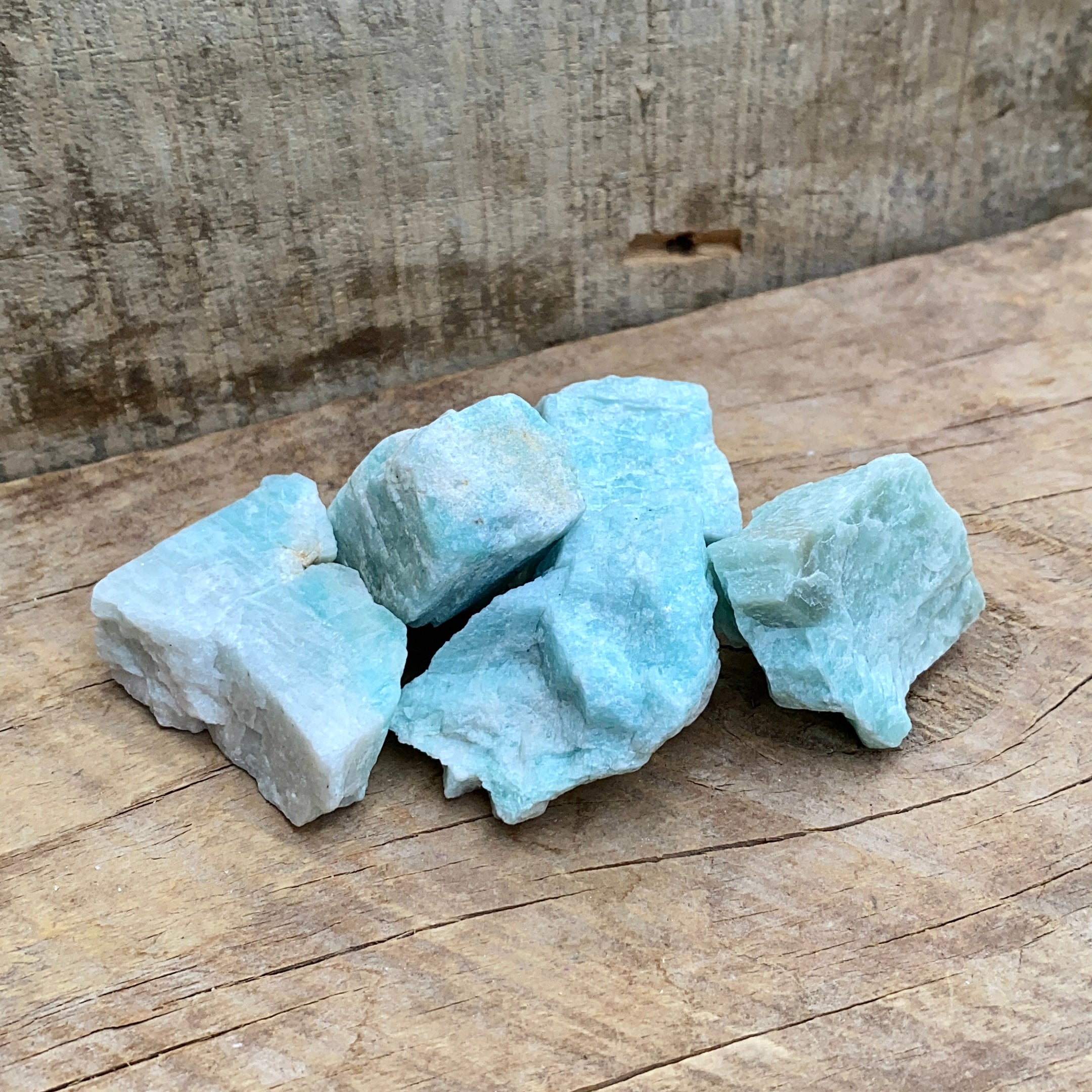 Amazonita: piedra de las guerreras.